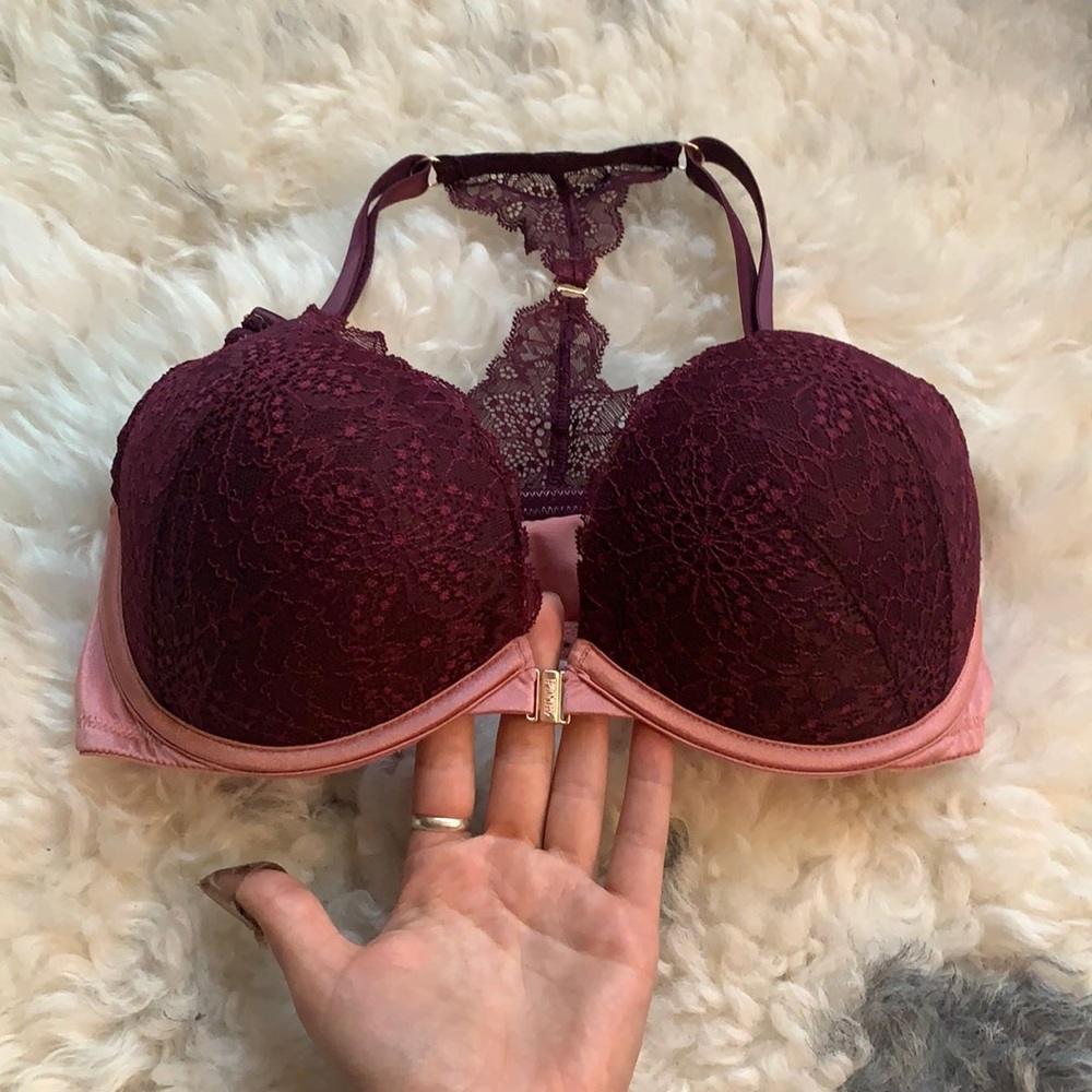 NWOT Lace OpenFront Pink VS Bra